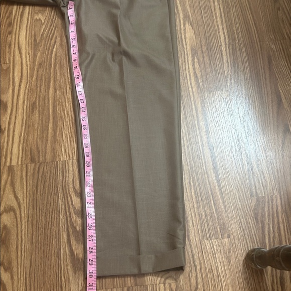 Perry Ellis Classic Men's Brown Dress Pants. - Picture 4 of 9